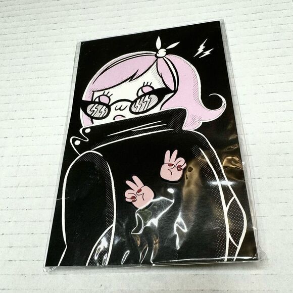 Tuesday Bassen / Tuesday of California  Peace Pin‎ Set Illustraion - Picture 1 of 3